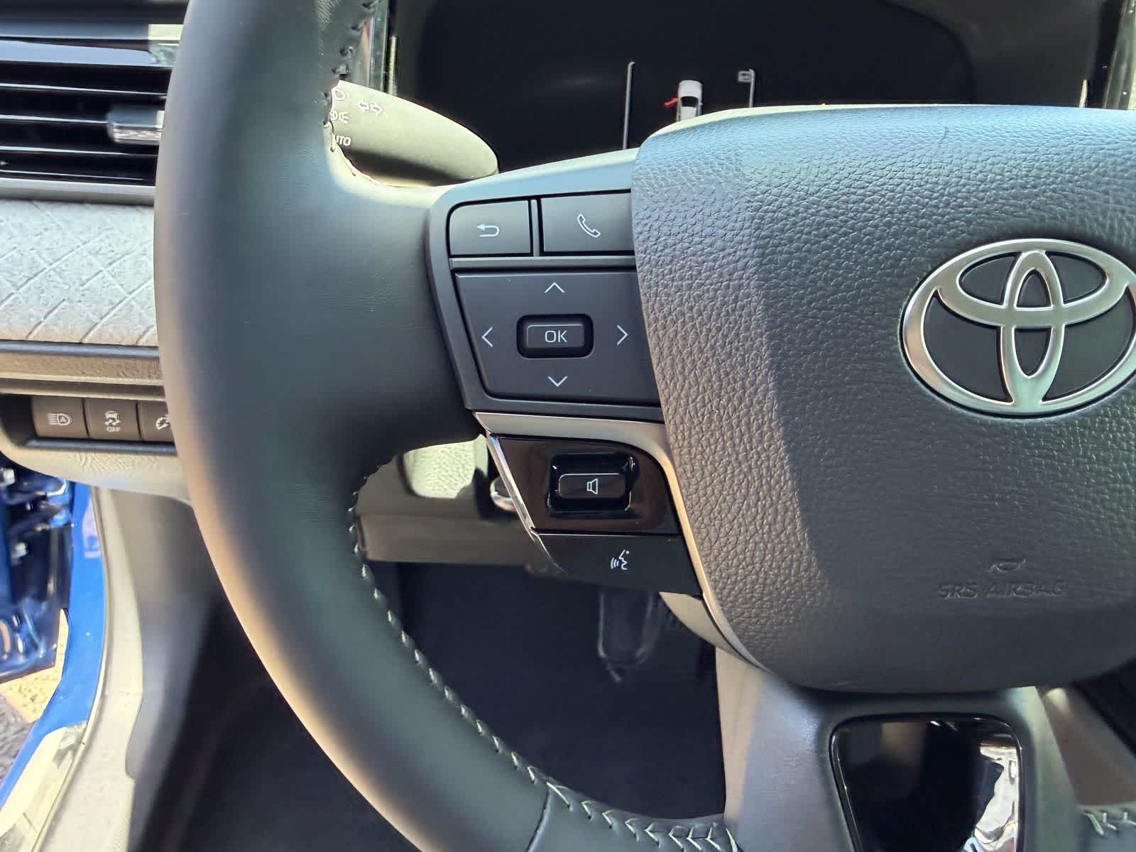 Toyota Camry XLE 2025