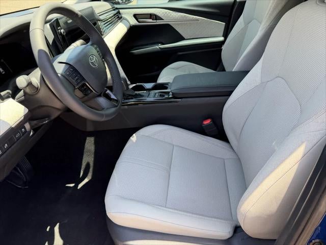 Toyota Camry XLE 2025