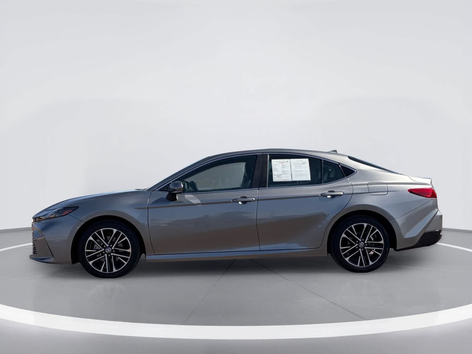Toyota Camry XLE 2025