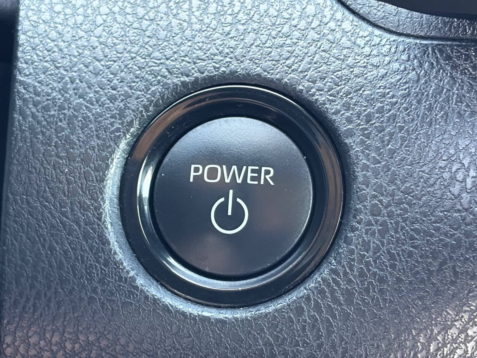 Toyota Camry XLE 2025