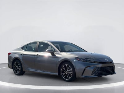 Toyota Camry XLE 2025