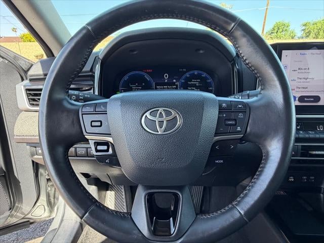 Toyota Camry XLE 2025