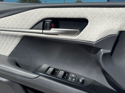 Toyota Camry XLE 2025