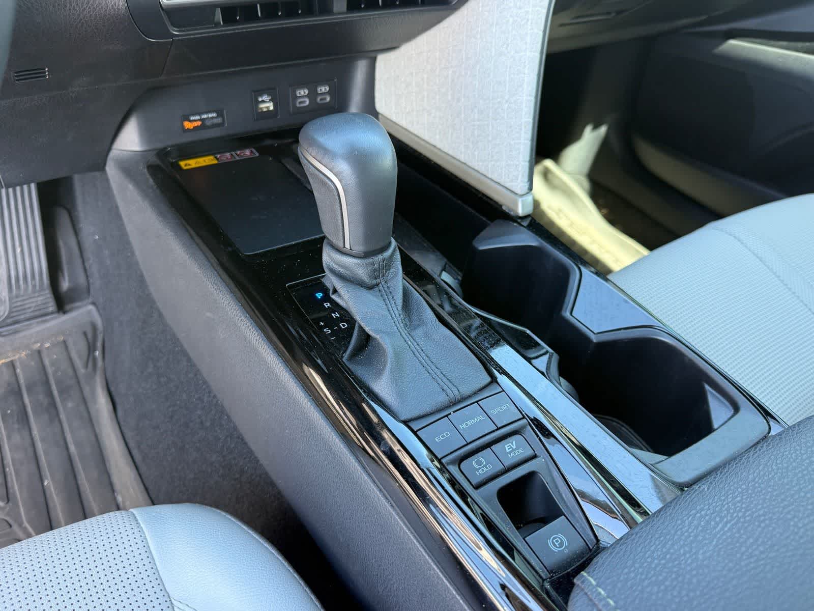 Toyota Camry XLE 2025