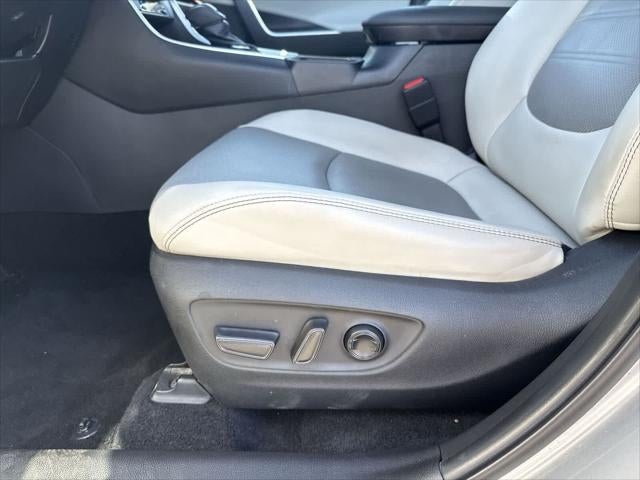 Toyota RAV4 Hybrid Limited 2022