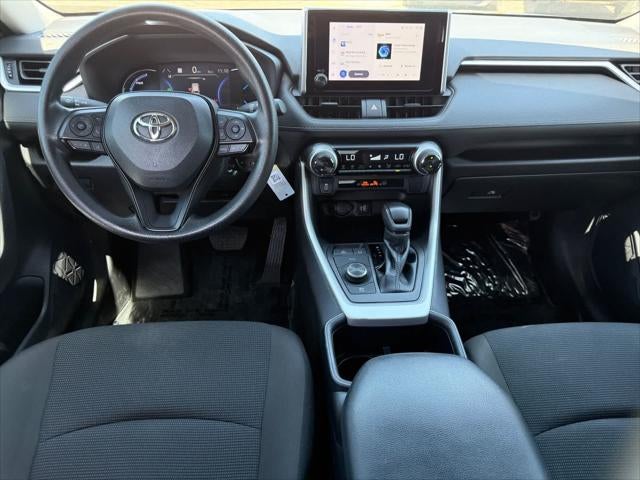 Toyota RAV4 Hybrid LE 2023