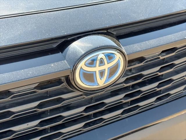 Toyota RAV4 Hybrid LE 2023