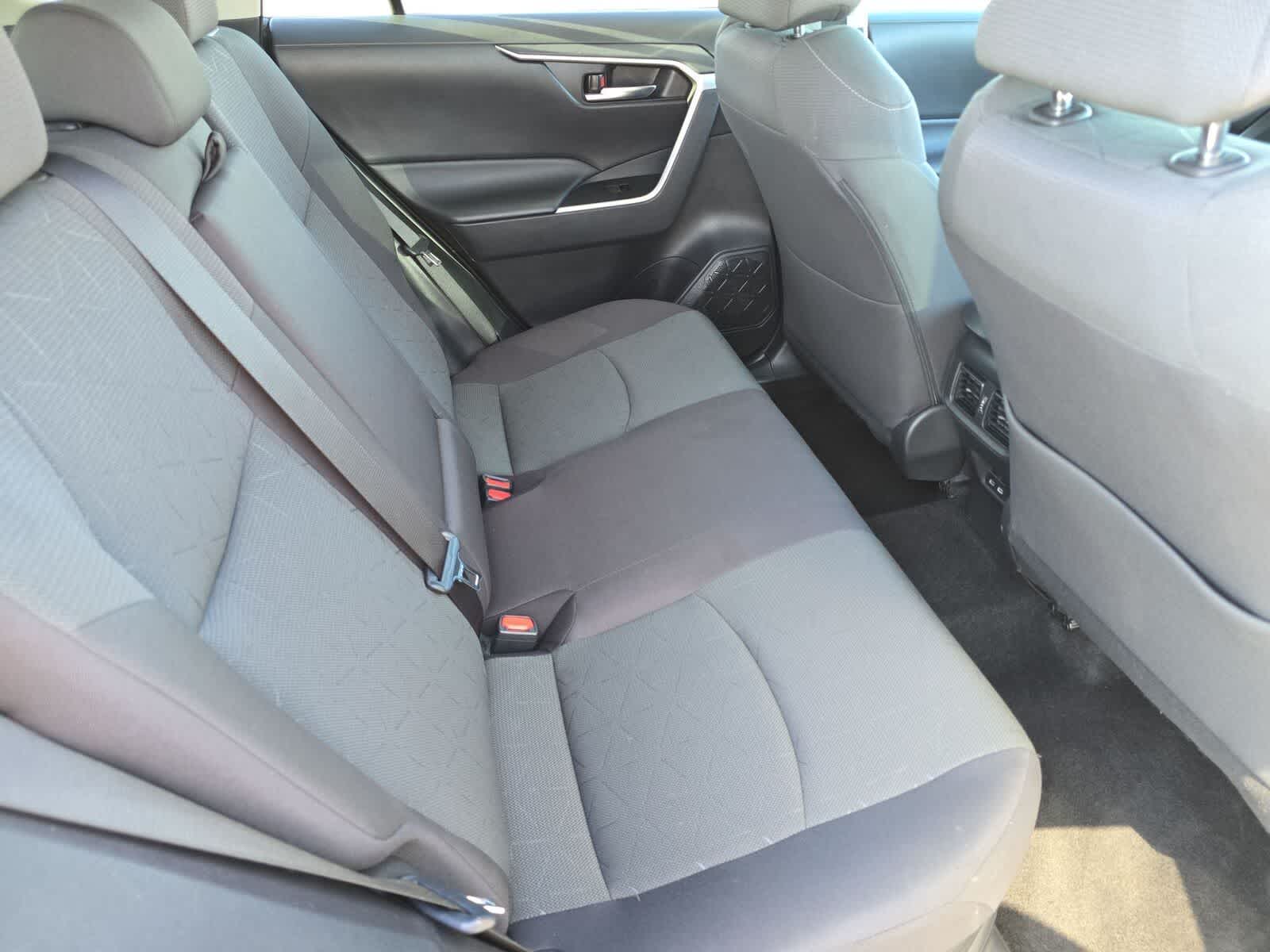 Toyota RAV4 Hybrid XLE 2024