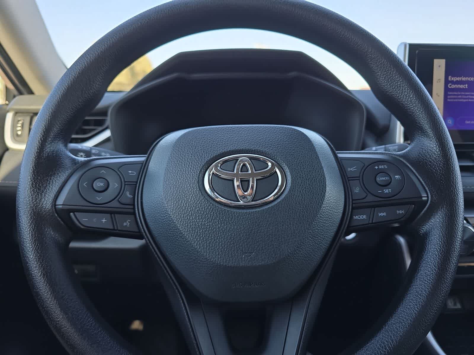 Toyota RAV4 Hybrid XLE 2024