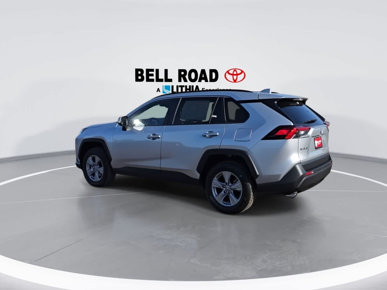 Toyota RAV4 Hybrid XLE 2024
