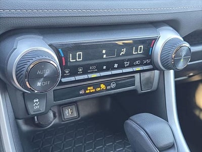 Toyota RAV4 Hybrid XLE 2024