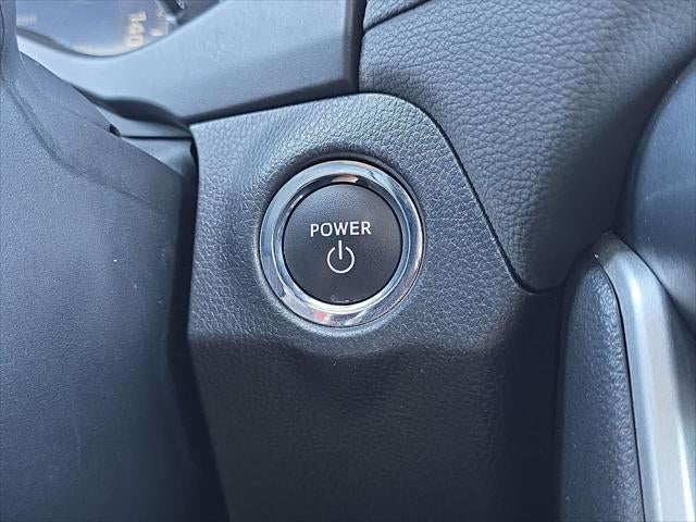 Toyota RAV4 Hybrid XLE 2024