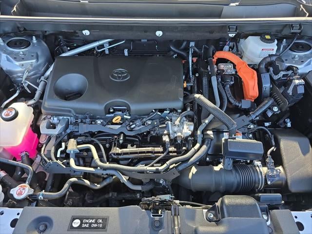 Toyota RAV4 Hybrid XLE 2024