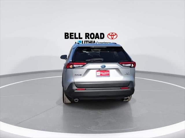 Toyota RAV4 Hybrid XLE 2024