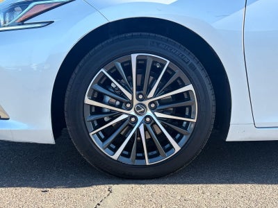 Lexus ES 300h 2025 ES 300h