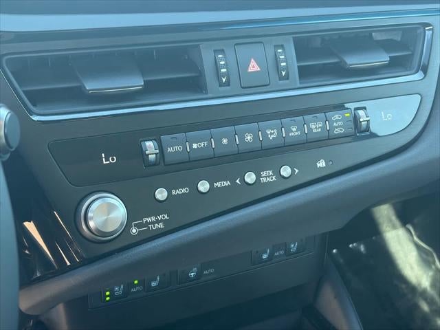 Lexus ES 300h 2025 ES 300h