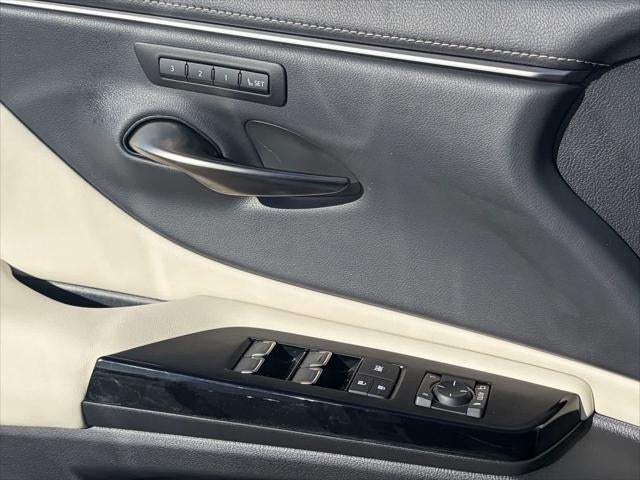 Lexus ES 300h 2025 ES 300h