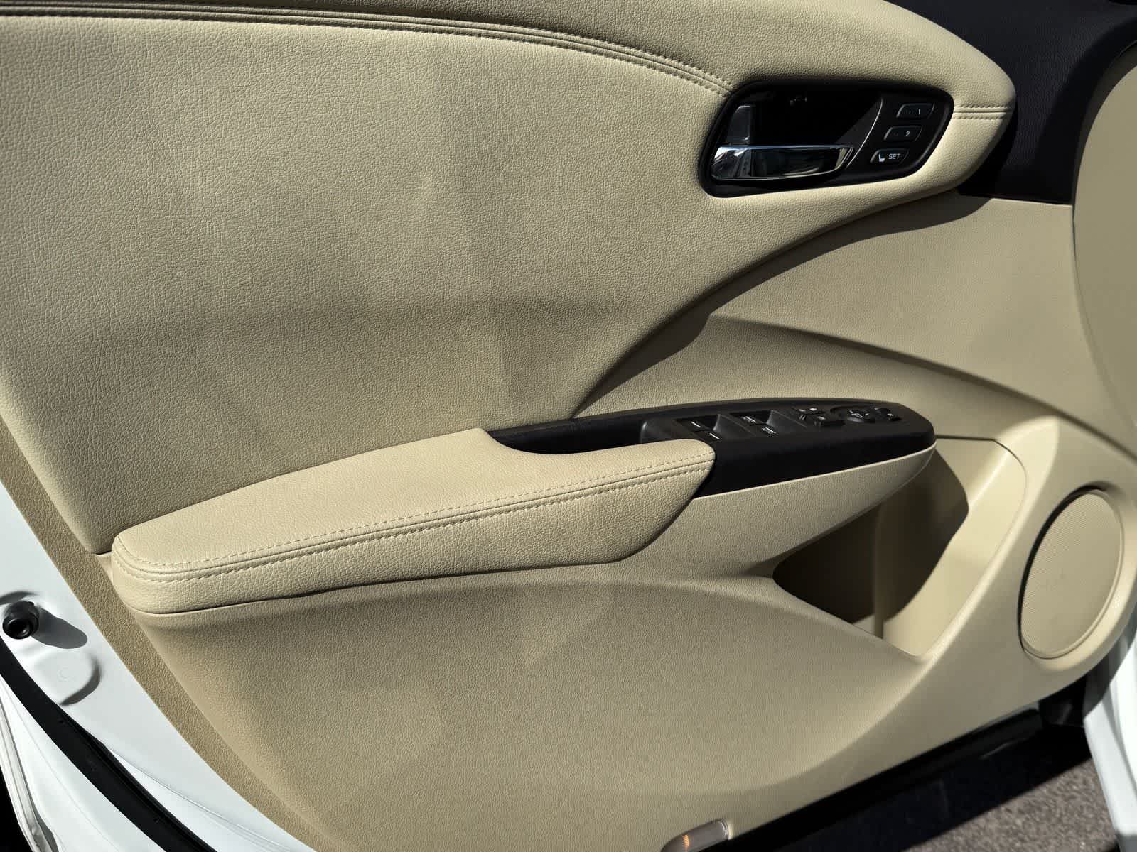 Acura RDX 2017 con paquete tecnológico