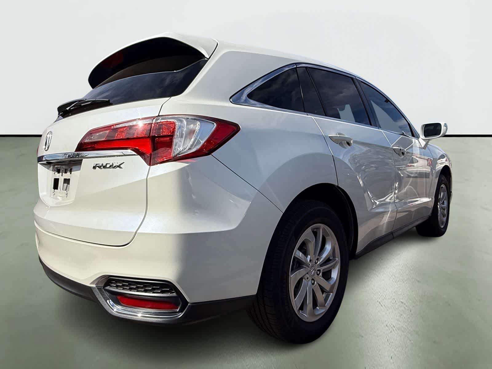 Acura RDX 2017 con paquete tecnológico