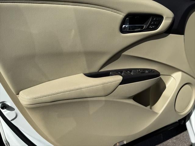 Acura RDX 2017 con paquete tecnológico