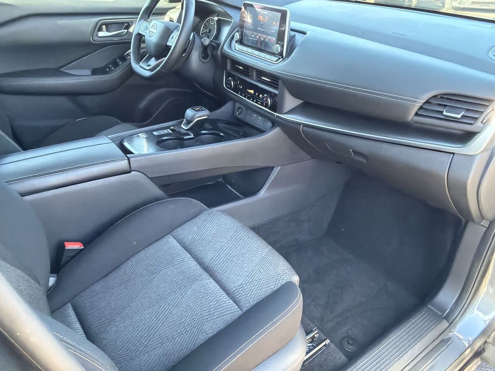 Nissan Rogue SV 2025