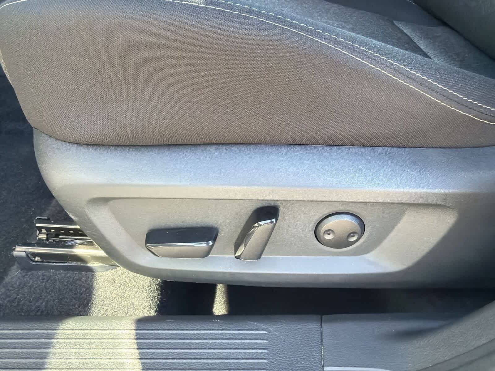 Nissan Rogue SV 2025