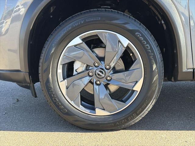 Nissan Rogue SV 2025