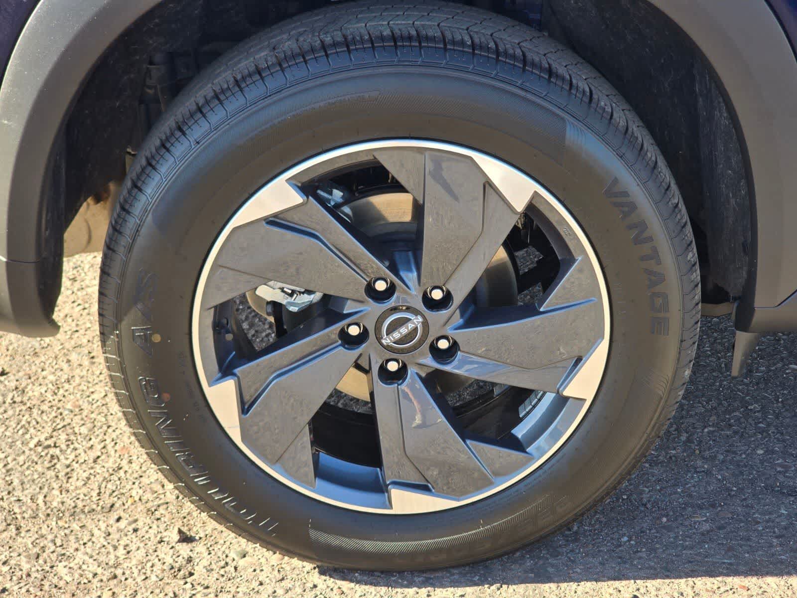 Nissan Rogue SV 2025