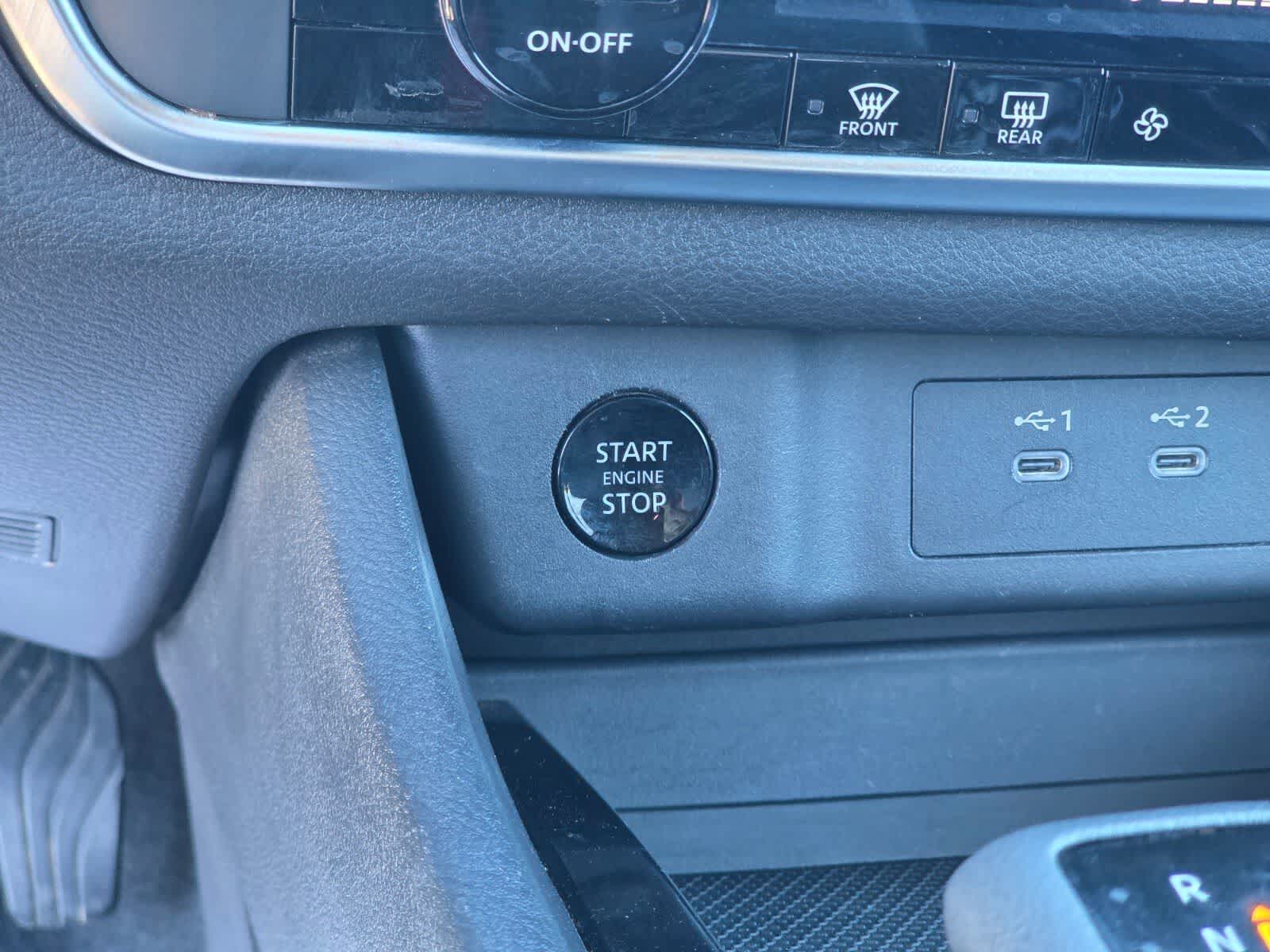Nissan Rogue SV 2025
