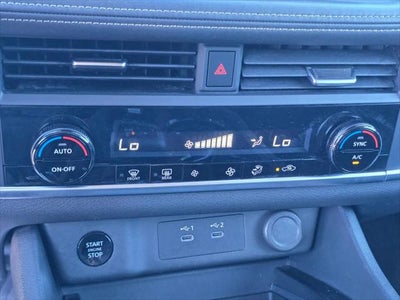 Nissan Rogue SV 2025