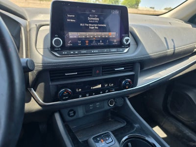 Nissan Rogue SV 2025