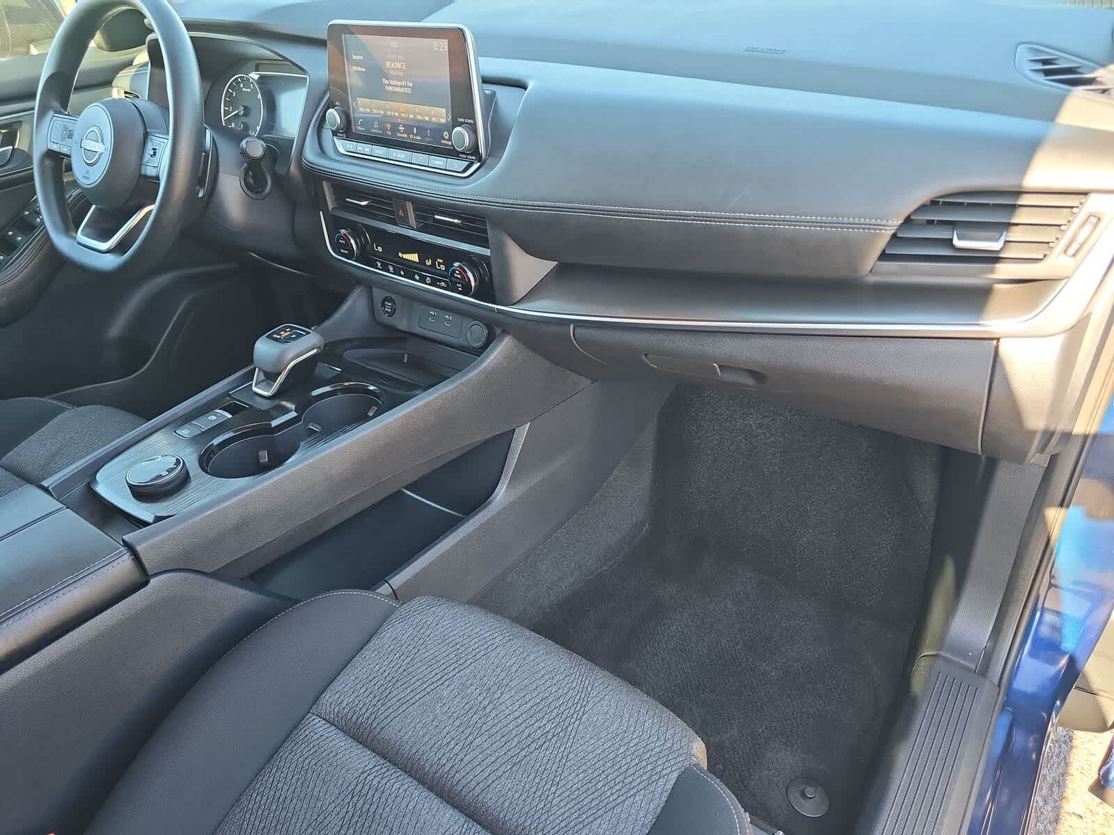Nissan Rogue SV 2024