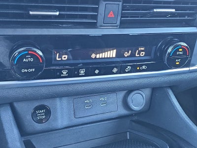Nissan Rogue SV 2024