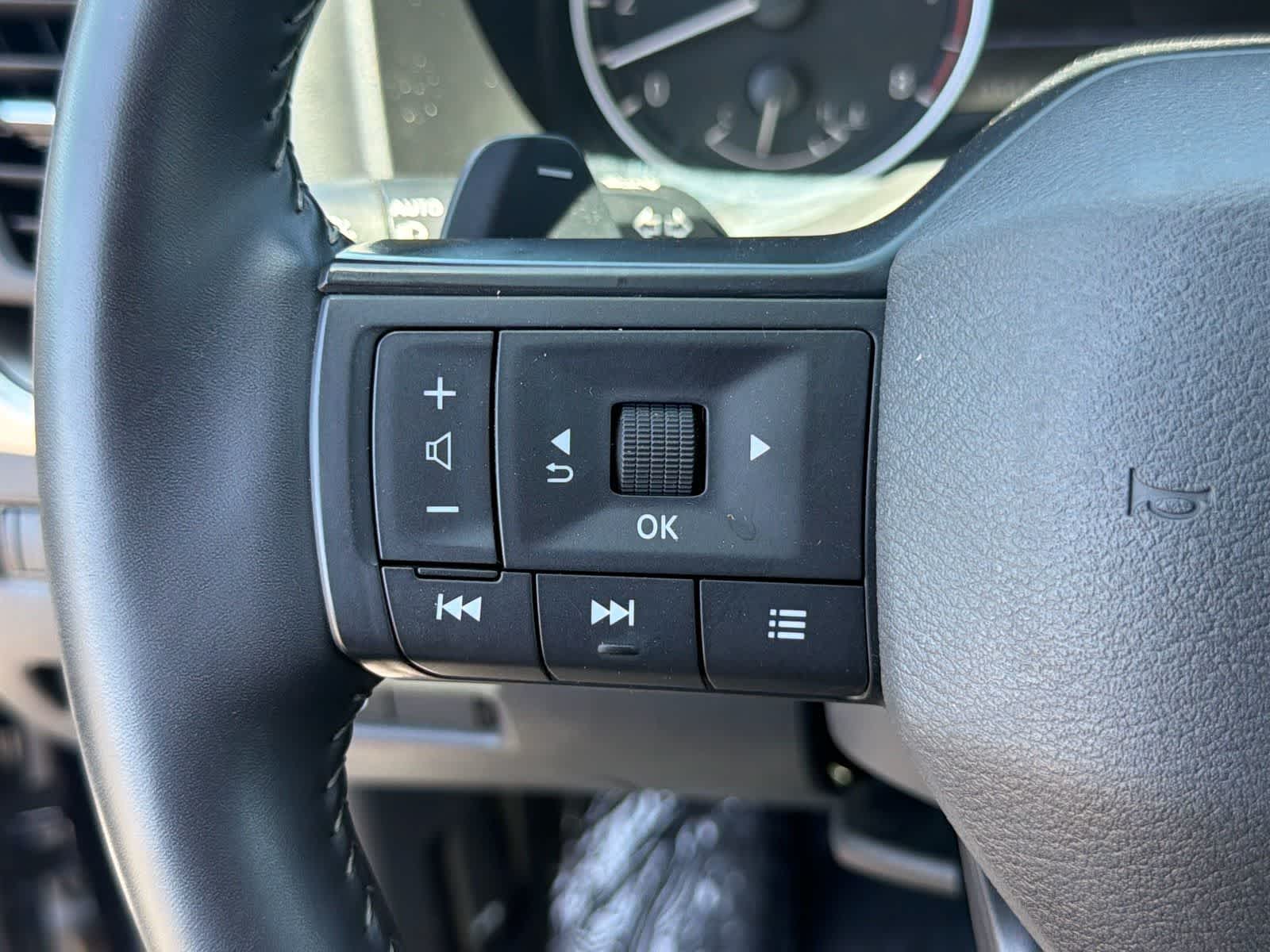 Nissan Rogue SV 2025