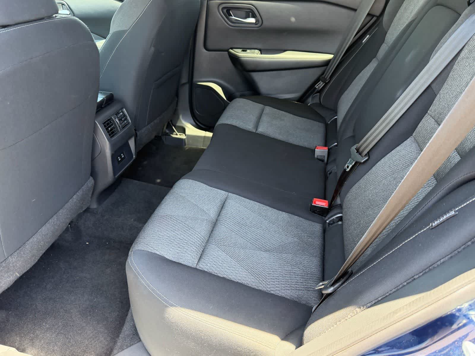 Nissan Rogue SV 2024
