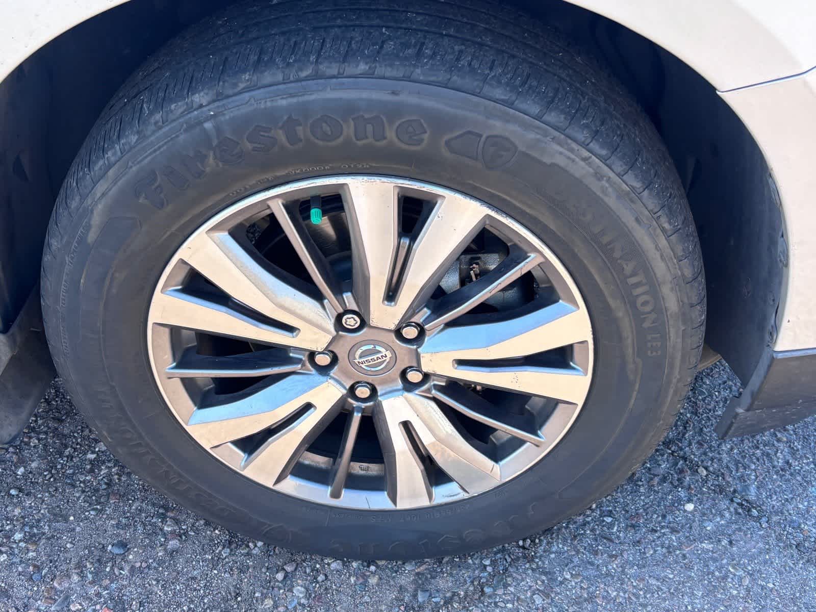 Nissan Pathfinder S 2020