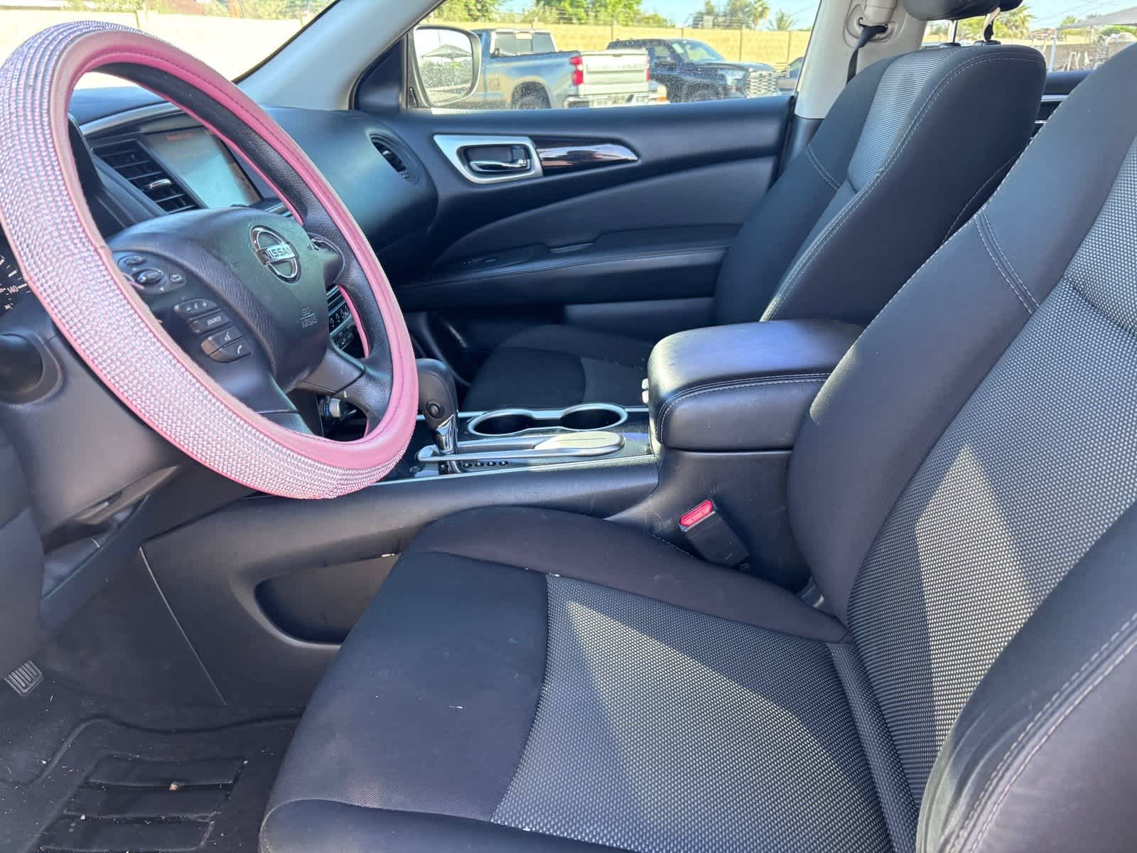 Nissan Pathfinder S 2020
