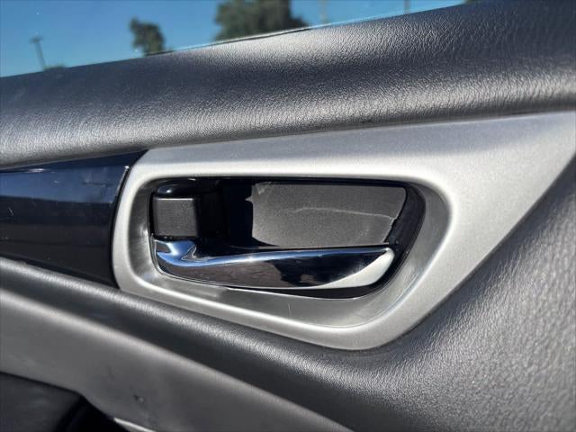 Nissan Pathfinder S 2020