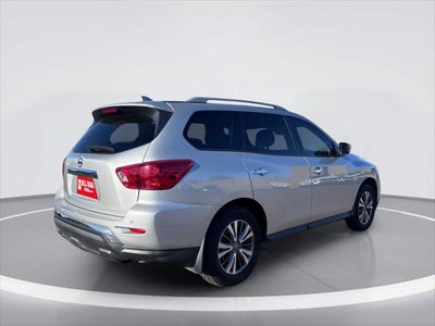 Nissan Pathfinder S 2020