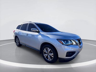 Nissan Pathfinder S 2020