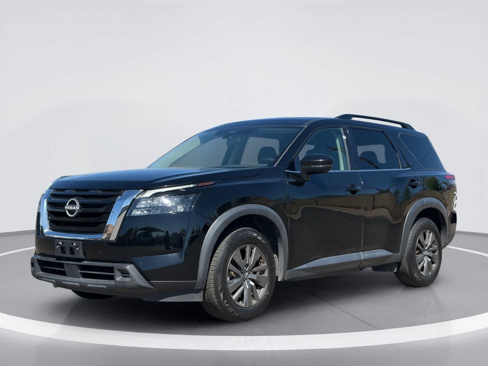 Nissan Pathfinder SV 2023