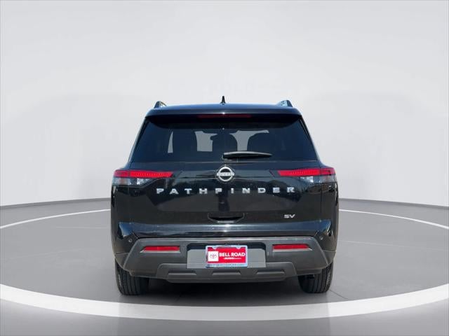 Nissan Pathfinder SV 2023