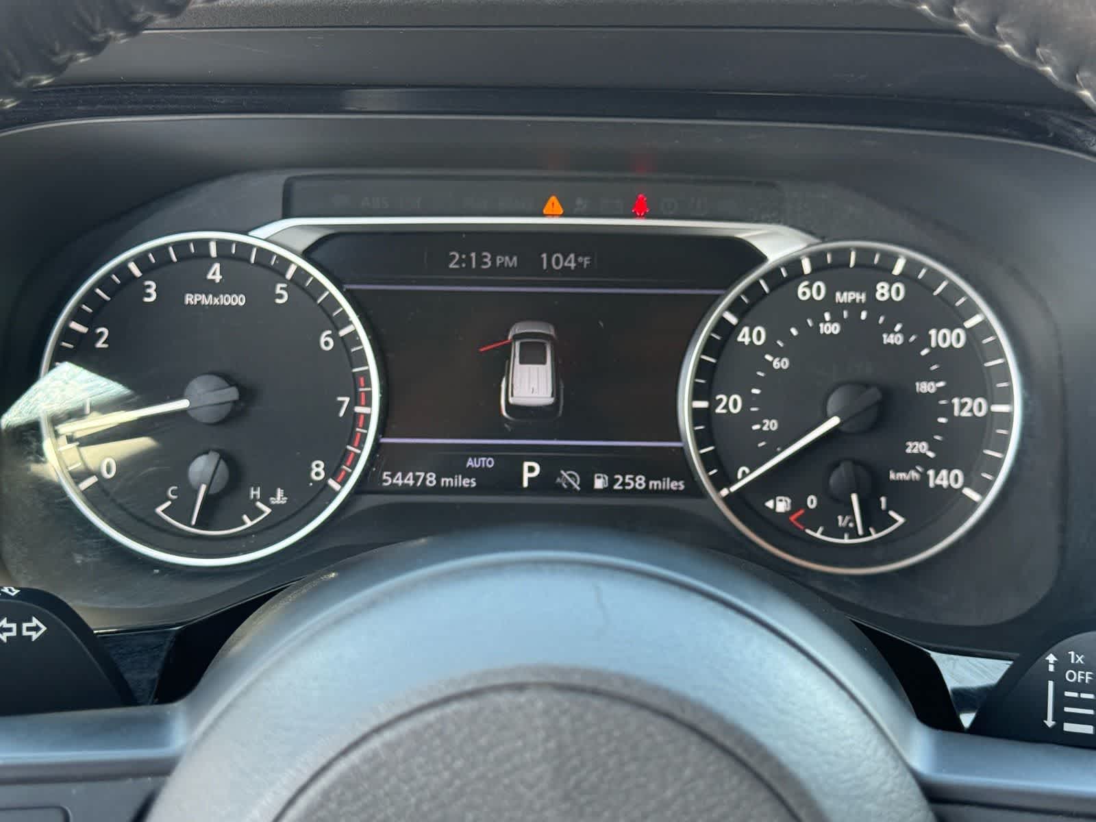 Nissan Pathfinder SV 2024