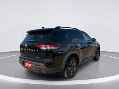 Nissan Pathfinder SV 2024