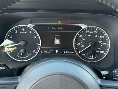 Nissan Pathfinder SV 2024