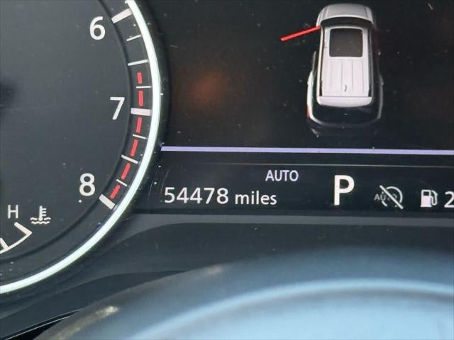 Nissan Pathfinder SV 2024