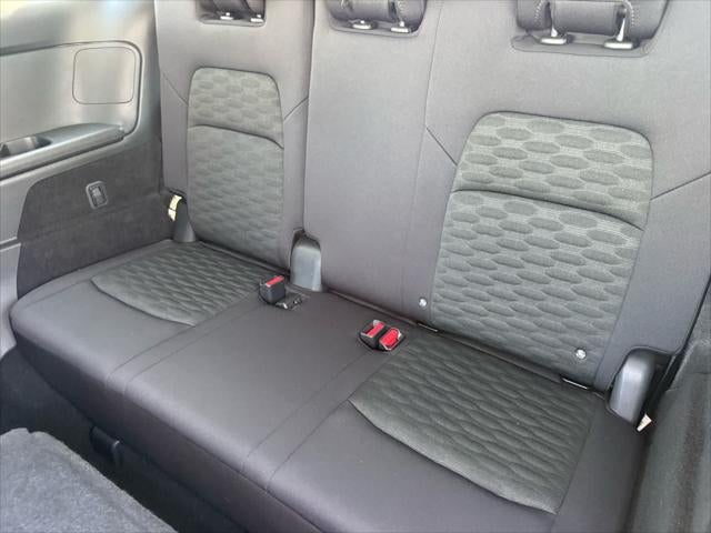 Nissan Pathfinder SV 2024