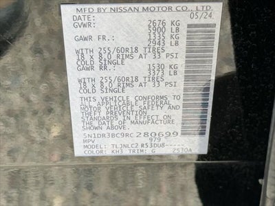 Nissan Pathfinder SV 2024