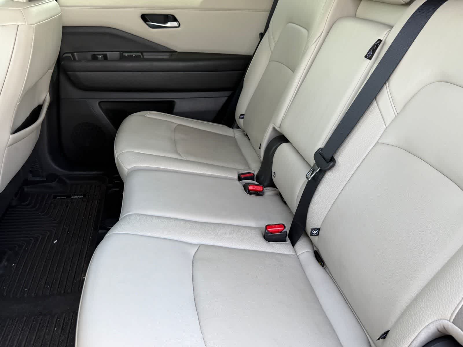 Nissan Pathfinder SL 2022
