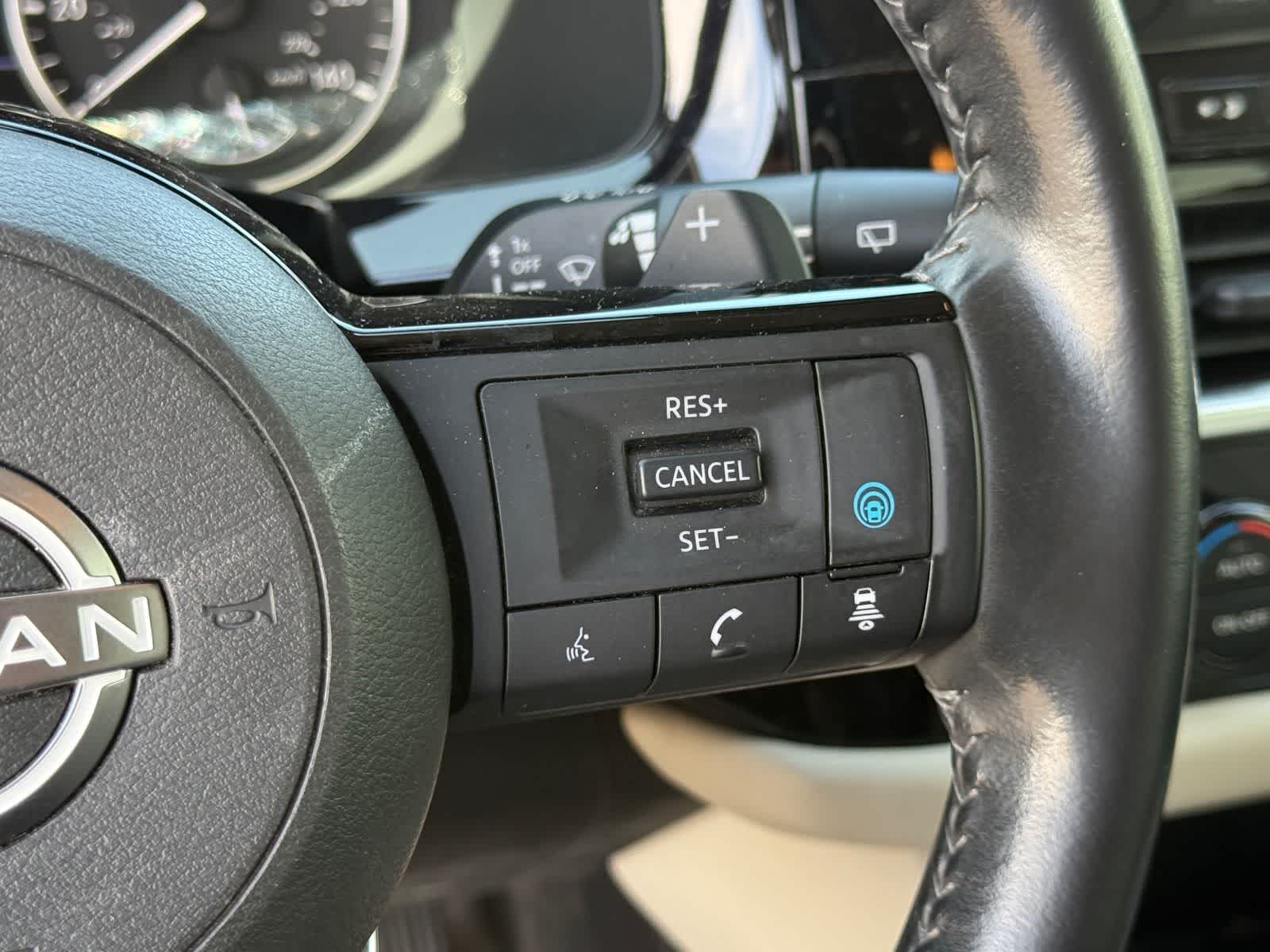Nissan Pathfinder SL 2022